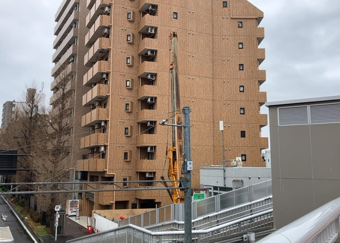 ＳＲＣ造は強度や耐震性の面でもRC造と比べて優れています。そのため、10階建以上の高層または超高層マンションなどの建築にも多く採用されています。柱や梁などのサイズが小さくても高い耐震性を確保できます。