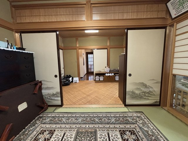 和室にも床暖房付きです☆