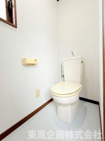 コンパクトで使いやすいトイレです