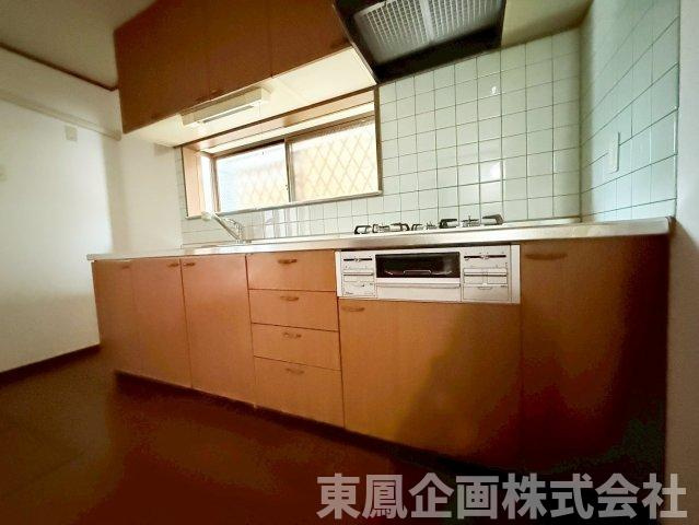 コンパクトなキッチンで掃除もラクラク