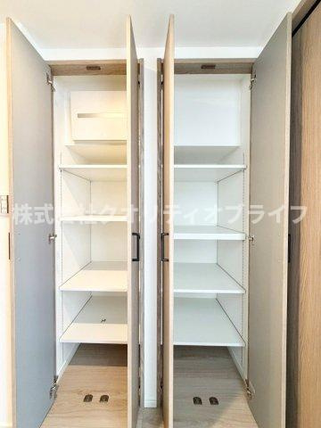 収納も豊富で物入までございます