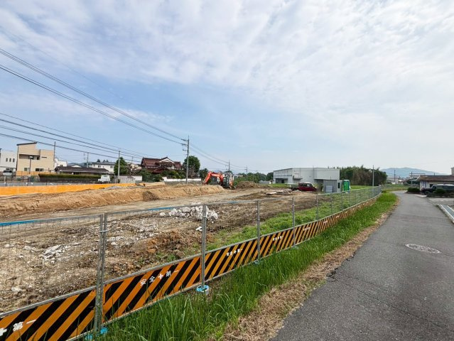 前面道路含む現地写真