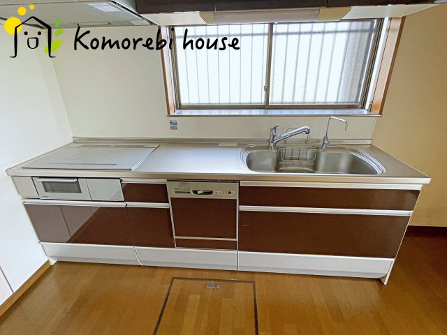 コンパクトなキッチンで掃除もラクラク