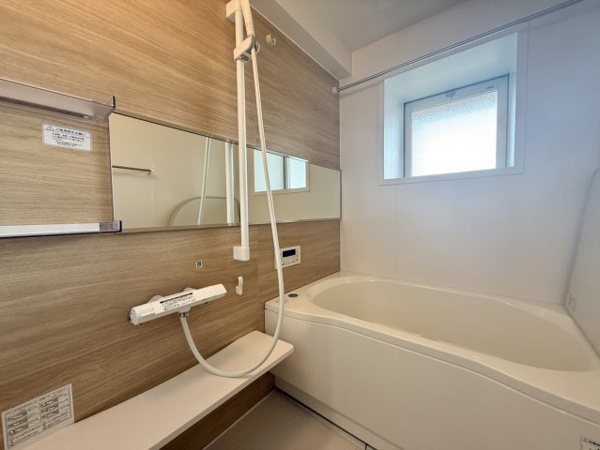 【メゾンドール瀬田・公園都市Ⅱ番館のエントランス】