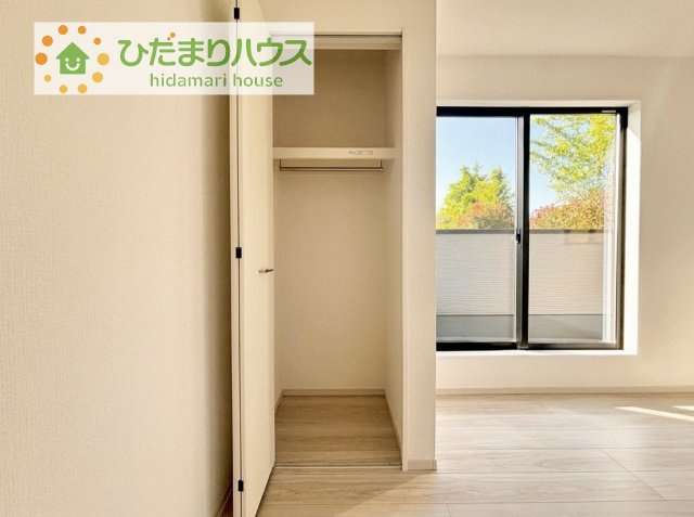 お洋服の多い女性に人気！収納力の高いクローゼット付き☆彡
