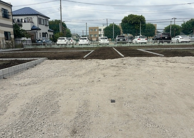 人が暮らすうえで日光は大切な要素となります。日当たりの良さは譲れないポイントですね。併せて近くに大きな建築物の建築予定がないか、あるいはそれが可能な土地が近くにないか事前に確認することもお勧めします。