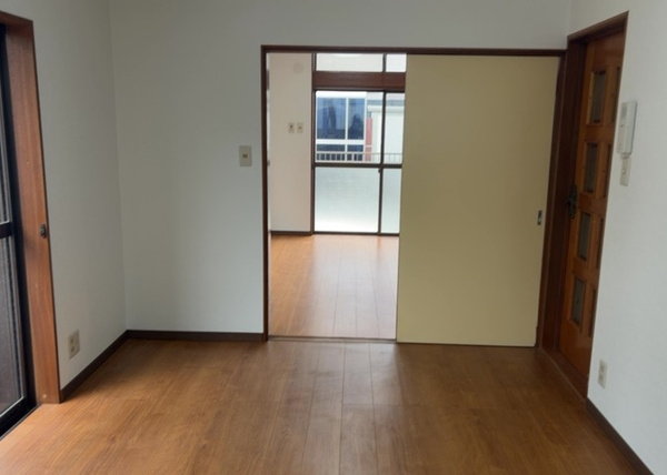 【相模原市中央区上溝の中古戸建てのリビングダイニング】