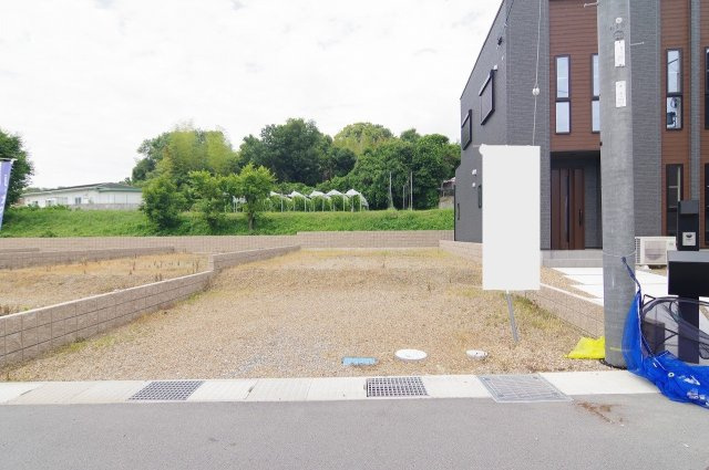 外観：327001662022