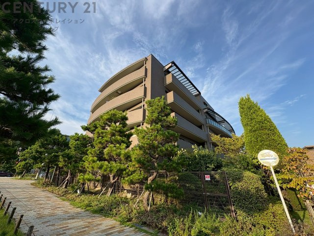 鉄筋コンクリート造6階建て