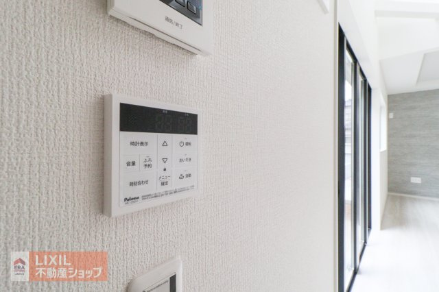 【温水設備】現地完成写真。給湯スイッチ付きで温度調整もラクラクです。