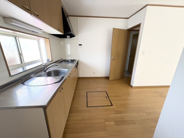 毎日の料理がしやすい、機能的なキッチンスペース