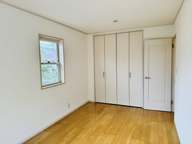 ～収納力の高いクローゼット完備～