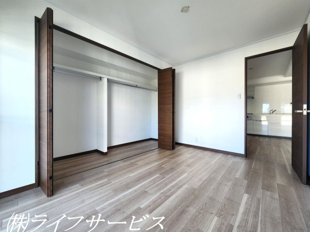 洋室6帖／ワイドクローゼットあり！