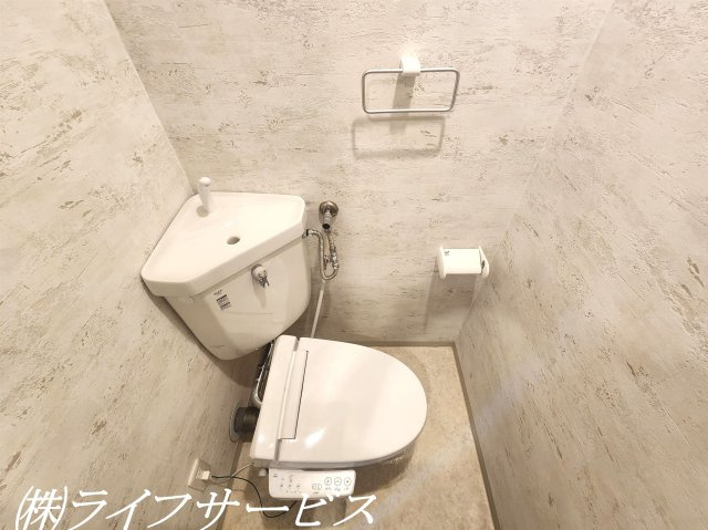温水洗浄便座付トイレ