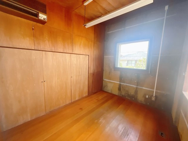 ■洋室｜居室には収納をご用意しています♪常にお部屋を綺麗に保てます！小さなお子様も自然とお片付けができるようになるのでうれしいですよね！