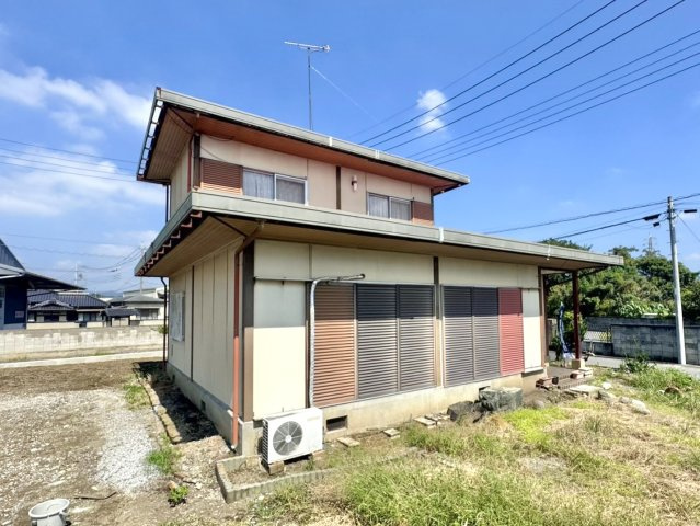 ■外観｜外構や植栽の計画次第で自分好みにアレンジできる余白があり、住みながら楽しめる住まいです♪