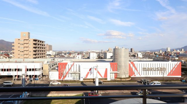 【サーパス渡橋浜山通りの展望】