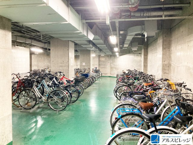 雨や風から自転車を守ります