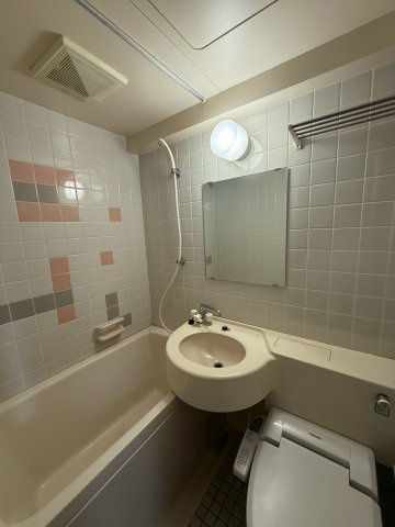 3点ユニットの全体写真です。