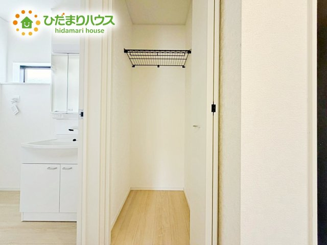 収納があれば物を整理整頓しやすく、部屋が常にすっきりとした状態を保てます。