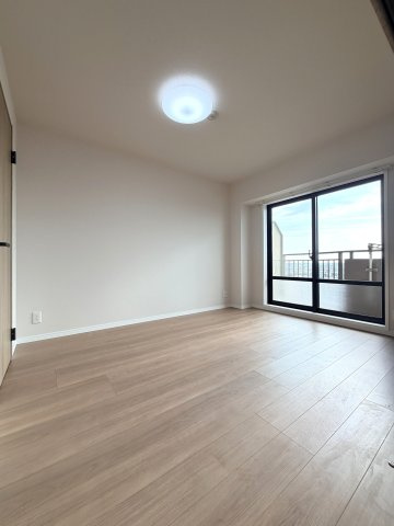 南東洋室の別角度になります♪