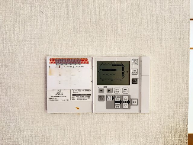 1階リビングには床暖房がございます。