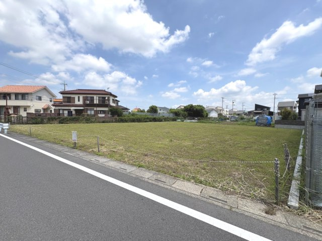 全3区画　ご家族のライフスタイルに合わせた自由設計が可能です。建物イメージや資金計画などお気軽にご相談ください。当社無料の間取り作成も承ります。