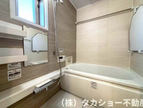 コンパクトで使いやすいお風呂です