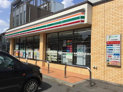 セブンイレブン武蔵野台駅南口店まで徒歩10分