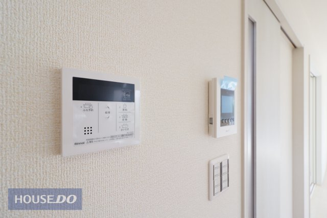 【温水設備】現地完成写真。給湯スイッチ付きで温度調整もラクラクです。