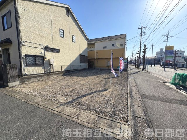 東越谷小学校まで徒歩約2分(110ｍ)・中央中学校まで徒歩約9分(670ｍ)でお子様の通学も安心です