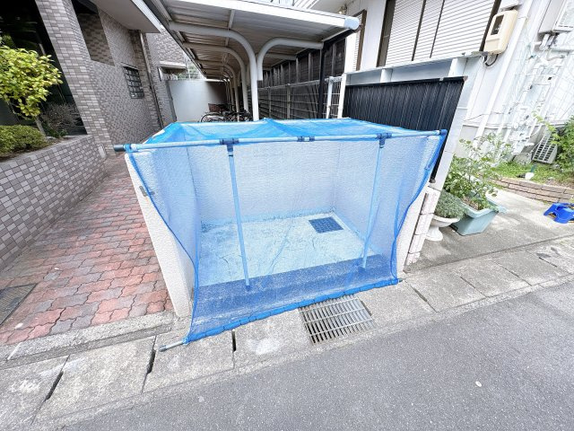 ゴミ捨て場