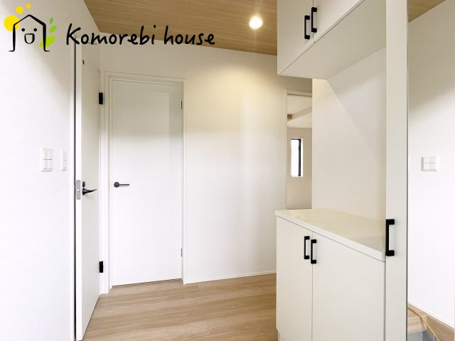 明るい玄関です