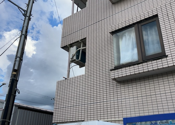 両面バルコニーは、バルコニーそのものの機能というよりかは設置の仕方による名称です。複数のバルコニーを東西や南東などの相対する場所に設置することで、通風や採光が確保しやすくなるというメリットがあります。