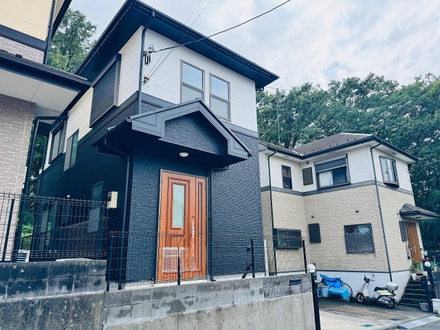～小宮駅徒歩12分　内外装リフォーム済の戸建て　落ち着きのある住宅地内～