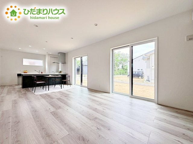 大型テレビに大型ソファー(^^)どんなインテリアにするか考えただけでわくわくしますね！