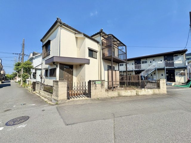 北西角地で開放感ある立地！南側駐車場のため、陽当り通風良好！自由設計で夢のマイホームはいかがでしょう！建築条件なし・お好きなハウスメーカーで建築可能です！
