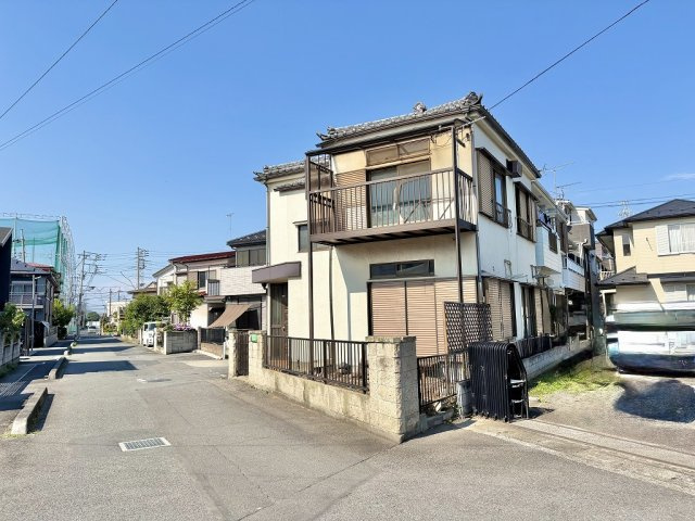 北西角地で開放感ある立地！南側駐車場のため、陽当り通風良好！自由設計で夢のマイホームはいかがでしょう！建築条件なし・お好きなハウスメーカーで建築可能です！
