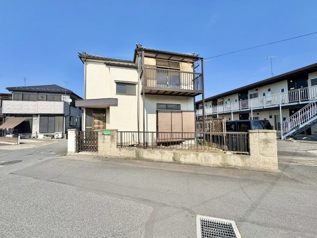北西角地で開放感ある立地！南側駐車場のため、陽当り通風良好！自由設計で夢のマイホームはいかがでしょう！建築条件なし・お好きなハウスメーカーで建築可能です！