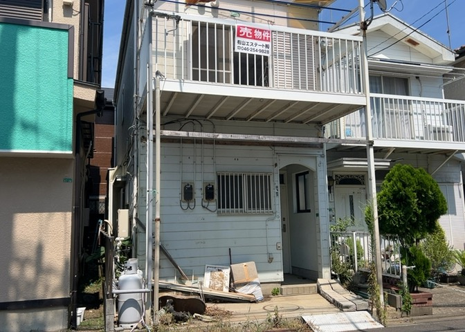 庭があることでガーデニングや家庭菜園はもちろん、こどもの遊び場やペットを放して遊ぶことができます。また、家の周囲に余裕があるということです。隣地との間があれば、十分な日当たりと、風通しが確保できます。