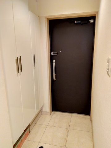 シューズボックスがあります。ご家族が多くても安心ですね。