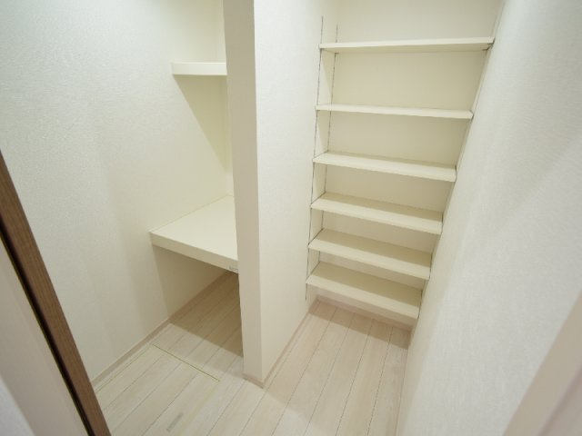 【3号棟：フミリークローク】