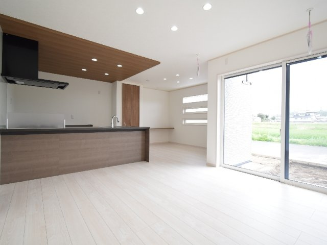 【3号棟：リビング】