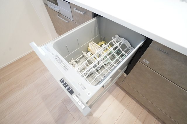 洗い物の負担が減る食器洗浄乾燥機付き！※類似物件の参考画像です。
