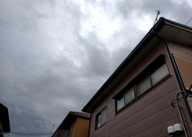 土地の地勢が高台の場合、景色を綺麗にみることができ、景色にこだわってお家探ししている方におすすめです！また平坦地よりも風通しがいいというメリットがあります。デメリットもあるので是非現地でご確認下さい。