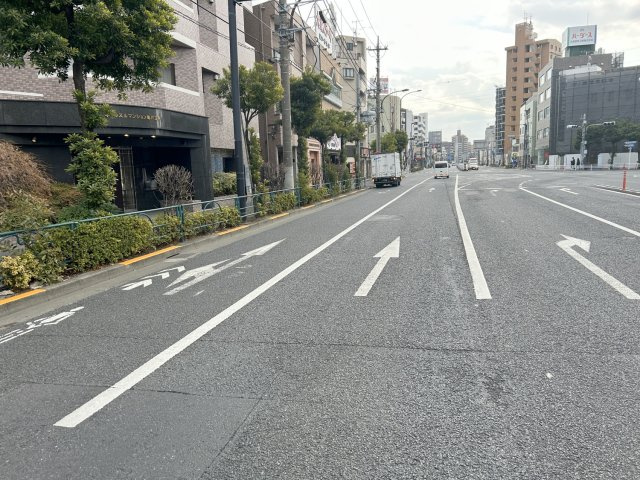 前面道路の風景