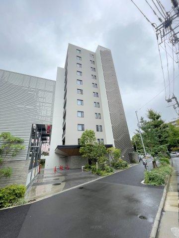 外観◆スーパー、小中学校が徒歩約10分以内の生活に便利な物件です