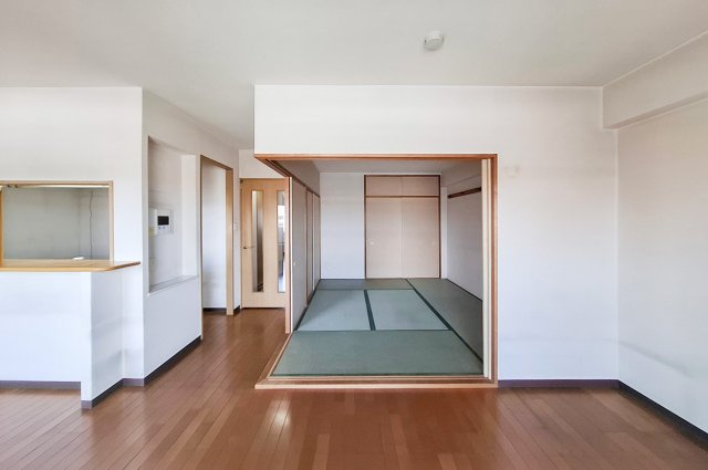 和室・LDK：LDKと和室を一体利用でき、暮らし方に合わせて使いやすい間取りです。