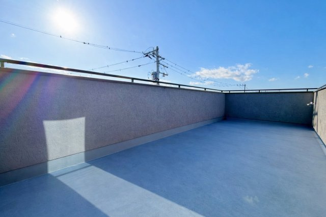 圧倒的開放感の屋上スカイバルコニー☆BBQやおうちキャンプもできちゃいます♪