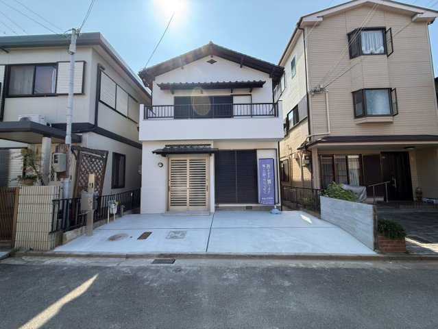 前面道路含む現地写真です